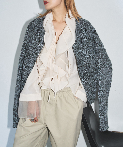 MIOSMOKEY（MIOSMOKEY）の「MIOSMOKEY RUFFLE BLOUSE MIO-252ST002：ブラウス（シャツ/ブラウス・レディース・ホワイト・38）」の2枚目の写真