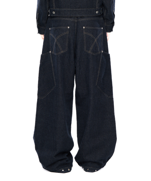AAKAM(アーカム)の「Ankle Studded Denim Pants (Dark Blue)(デニムパンツ・レディース・その他・1/2)」の11枚目の写真