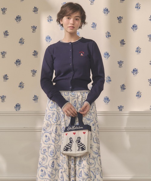 Cath Kidston(キャスキッドソン)の「ニットカーディガン London Dog(カーディガン/ボレロ・レディース・ネイビー/ピンク/グレー/ブラック/サックスブルー・FREE)」の19枚目の写真
