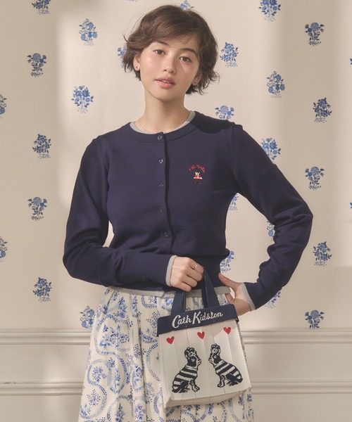 Cath Kidston(キャスキッドソン)の「ニットカーディガン London Dog(カーディガン/ボレロ・レディース・ネイビー/ピンク/グレー/ブラック/サックスブルー・FREE)」の20枚目の写真