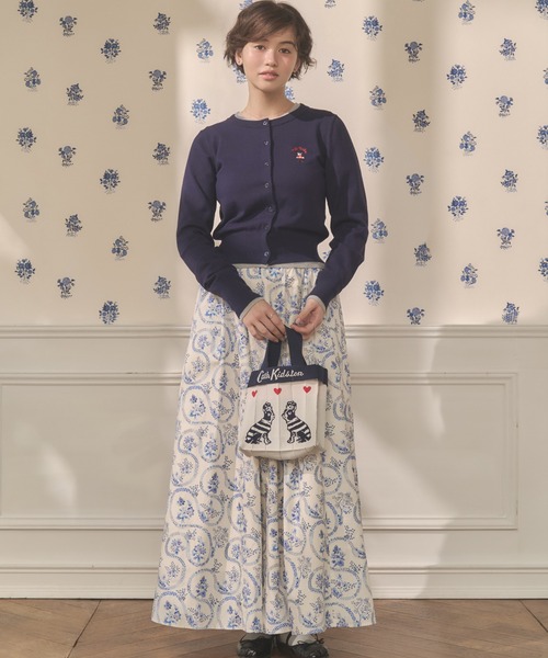 Cath Kidston(キャスキッドソン)の「ニットカーディガン London Dog(カーディガン/ボレロ・レディース・ネイビー/ピンク/グレー/ブラック/サックスブルー・FREE)」の21枚目の写真