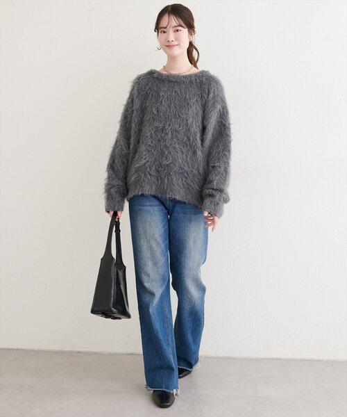 natural couture(ナチュラルクチュール)の「ロングフェザークルーネックニットプルオーバー(ニット/セーター・レディース・ベージュ/ピンク/オフホワイト/チャコールグレー・FREE)」の8枚目の写真