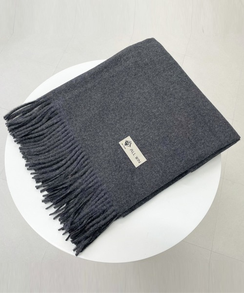 DAY CLOSET（デイ クローゼット）の「【男女兼用/192×70cm大判】ふんわりあったかフリンジストール/マフラー レディース メンズ（ストール/ショール・レディース・ダークグレー/レッド/ホワイト/レンガ/ダークブラウン/グレー/ベージュ/ブラック・ONE SIZE）」の5枚目の写真