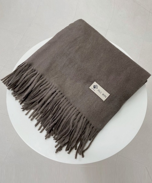 DAY CLOSET（デイ クローゼット）の「【男女兼用/192×70cm大判】ふんわりあったかフリンジストール/マフラー レディース メンズ（ストール/ショール・レディース・ダークグレー/レッド/ホワイト/レンガ/ダークブラウン/グレー/ベージュ/ブラック・ONE SIZE）」の10枚目の写真