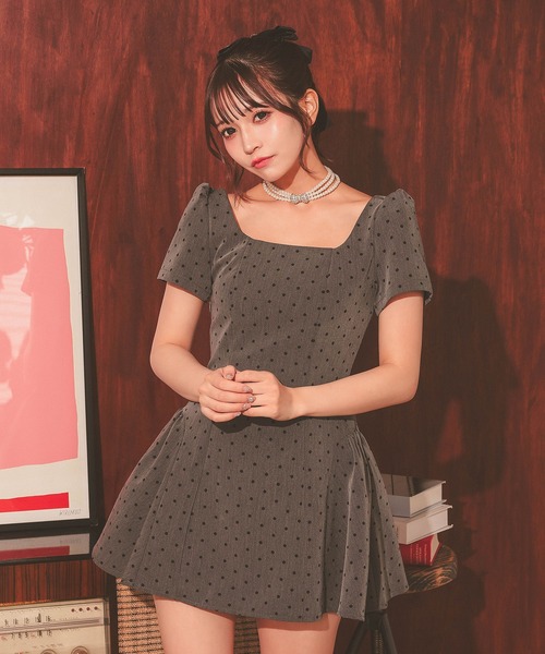 Tika（ティカ）の「キャバドレス ミニ フレア 半袖ドット パフスリーブ バックレースアップドレス ワンピース キャバワンピ ミニ丈（ワンピース・レディース・アイボリー/ダークグレー・M/L）」の16枚目の写真