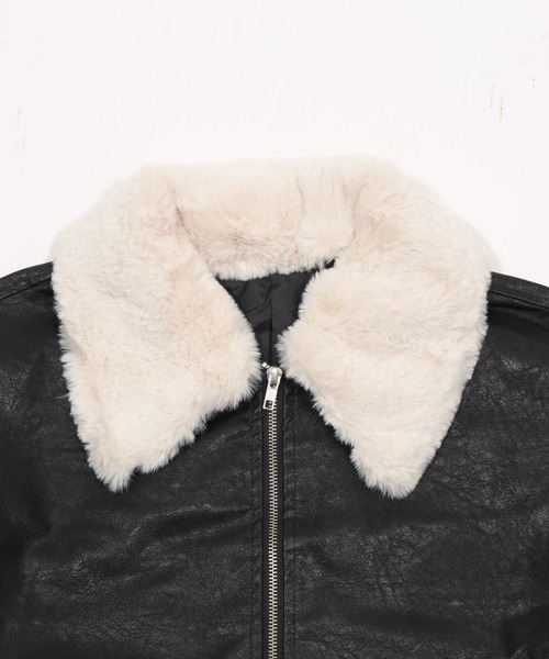 WEGO(ウィゴー)の「ファー襟付きPUブルゾン(ライダースジャケット・レディース・ブラック・FREE)」の2枚目の写真