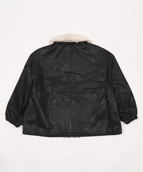 WEGO(ウィゴー)の「ファー襟付きPUブルゾン(ライダースジャケット・レディース・ブラック・FREE)」の6枚目の写真