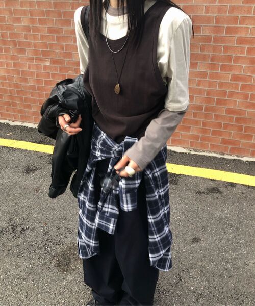 LEVAR（レバー）の「Relaxed Cotton Chino Pants - Navy（その他パンツ・レディース・その他・SMALL/MEDIUM/LARGE）」の2枚目の写真