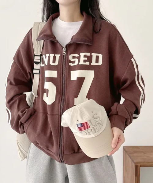 SHEPP（シープ）の「サイドラインデザインオーバーサイズスウェットジャケット（スウェット・レディース・ブラウン/ホワイト/ネイビー・L/M）」の3枚目の写真