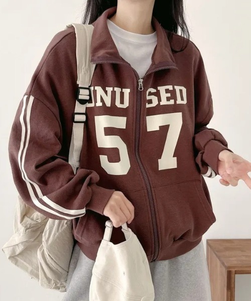 SHEPP（シープ）の「サイドラインデザインオーバーサイズスウェットジャケット（スウェット・レディース・ブラウン/ホワイト/ネイビー・L/M）」の8枚目の写真