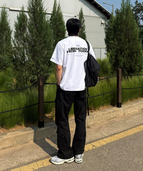 UNLOADER（アンローダー）の「パーマネントAタイプオーバーサイズTシャツ[ホワイト]（Tシャツ/カットソー・レディース・その他・X-LARGE/MEDIUM）」の3枚目の写真