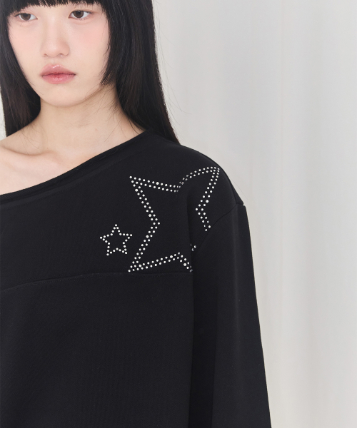 ALKI ALKA(アルキアルカ)の「Star Off-shoulder Sweatshirt (Black)(スウェット・レディース・ブラック・FREE)」の7枚目の写真