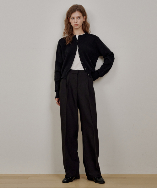 LOSSYROW（ロッシロー）の「Soft Two-Tuck Wide Slacks Black（スラックス・レディース・ブラック・SMALL/MEDIUM/LARGE）」の3枚目の写真