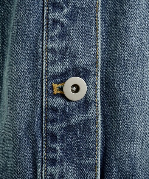 Omekashi（オメカシ）の「ブローチ付きダメージデニムGジャン（デニムジャケット・レディース・ブルー/オフホワイト・FREE）」の7枚目の写真