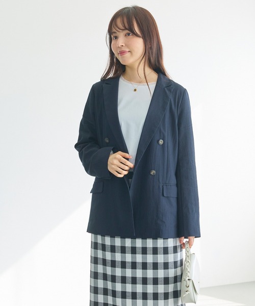 LAVEANGE（ラビアンジェ）の「【洗える】ダブルボタンテーラードジャケット（テーラードジャケット・レディース・ネイビー/ベージュ・LL/M/5L/4L/3L）」の4枚目の写真