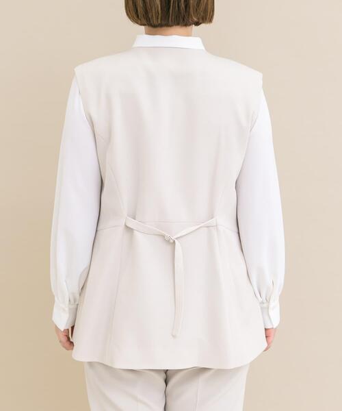 URBAN RESEARCH ROSSO WOMEN（アーバンリサーチ　ロッソ）の「『WEB/一部店舗限定』『SHORT/TALLサイズあり』ペプラムジレ+テーパードパンツ（セットアップ・レディース・ネイビー/ホワイト系その他/ブラック・38/SHORT/36/TALL）」の19枚目の写真