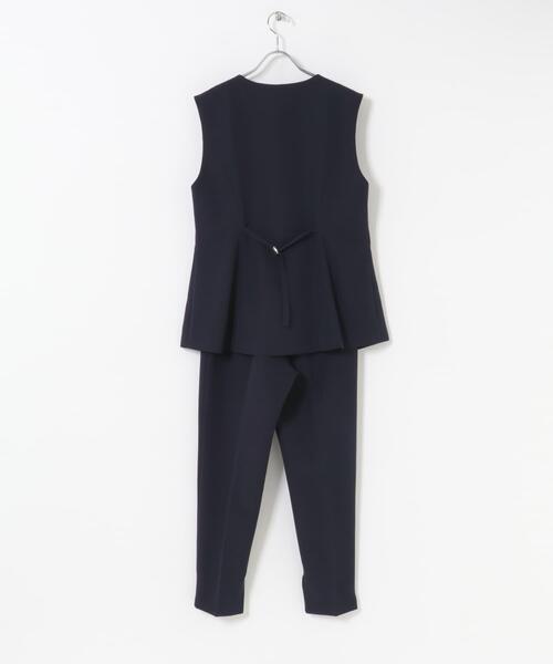 URBAN RESEARCH ROSSO WOMEN（アーバンリサーチ　ロッソ）の「『WEB/一部店舗限定』『SHORT/TALLサイズあり』ペプラムジレ+テーパードパンツ（セットアップ・レディース・ネイビー/ホワイト系その他/ブラック・38/SHORT/36/TALL）」の11枚目の写真