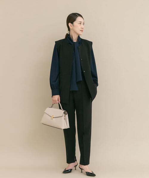 URBAN RESEARCH ROSSO WOMEN（アーバンリサーチ　ロッソ）の「『WEB/一部店舗限定』『SHORT/TALLサイズあり』ペプラムジレ+テーパードパンツ（セットアップ・レディース・ネイビー/ホワイト系その他/ブラック・38/SHORT/36/TALL）」の19枚目の写真