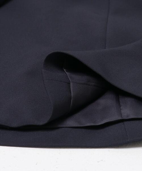URBAN RESEARCH ROSSO WOMEN（アーバンリサーチ　ロッソ）の「『WEB/一部店舗限定』『SHORT/TALLサイズあり』ペプラムジレ+テーパードパンツ（セットアップ・レディース・ネイビー/ホワイト系その他/ブラック・38/SHORT/36/TALL）」の18枚目の写真