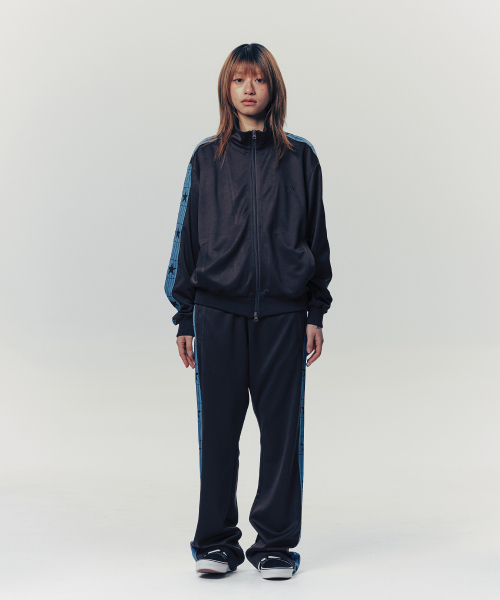 ISTKUNST（イストクンスト）の「IK TRACK JERSEY PANTS_BROWN(IK2FSMPA10A)（スウェットパンツ・レディース・ブラウン・S/M/L）」の11枚目の写真