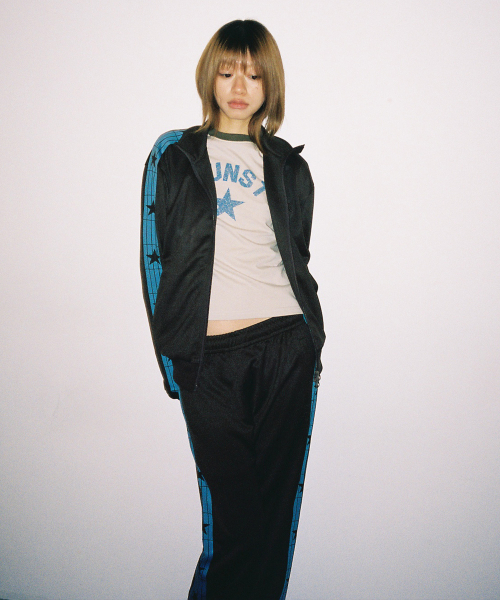 ISTKUNST（イストクンスト）の「IK TRACK JERSEY PANTS_BROWN(IK2FSMPA10A)（スウェットパンツ・レディース・ブラウン・S/M/L）」の14枚目の写真