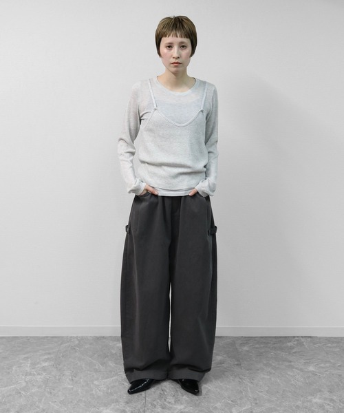THE CELL.(ザセルドット)の「【WEB限定商品】キャミソールレイヤードソフトタッチニット LAYERED CAMISOLE SOFT-TOUCH KNIT(ニット/セーター・レディース・アイボリー/グレー・FREE)」の4枚目の写真
