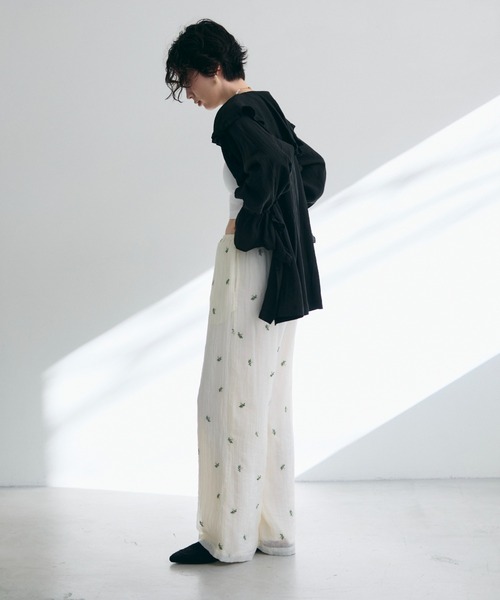 Trish(トリッシュ)の「シアー小花刺繍ルーズパンツ(スラックス・レディース・アイボリー/ブラック・FREE)」の18枚目の写真