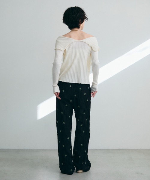 Trish(トリッシュ)の「シアー小花刺繍ルーズパンツ(スラックス・レディース・アイボリー/ブラック・FREE)」の5枚目の写真