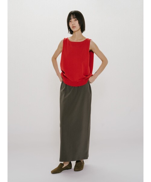 MIDIUMISOLID(ミディウミソリッド)の「MIDIUMISOLID for Ladies タックノースリーブワイドベスト(ベスト・レディース・ベージュ/レッド/ブラック・FREE)」の14枚目の写真