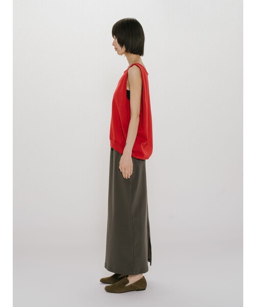 MIDIUMISOLID(ミディウミソリッド)の「MIDIUMISOLID for Ladies タックノースリーブワイドベスト(ベスト・レディース・ベージュ/レッド/ブラック・FREE)」の15枚目の写真