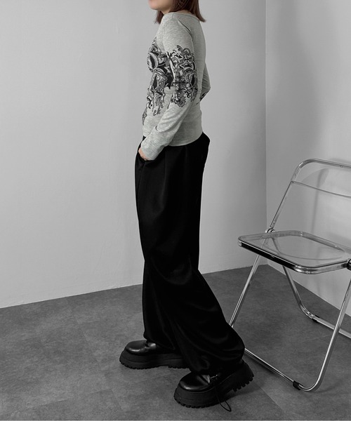 jiasecond.(ジアセカンド)の「【jiasecond.】クロスデザインカットソー / トップス カットソー Tシャツ 長袖 ラインストーン クロス グレー ZOZOTOWN限定(Tシャツ/カットソー・レディース・グレー・FREE)」の12枚目の写真