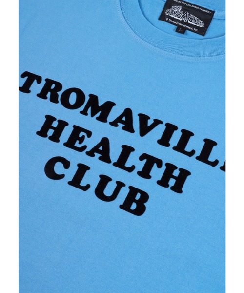 MEDICOM TOY(メディコムトイ)の「MLE × The Toxic Avenger "TROMA HEALTH CLUB" TEE(Tシャツ/カットソー・メンズ・グレイッシュブルー・SMALL/MEDIUM/LARGE/X-LARGE)」の2枚目の写真