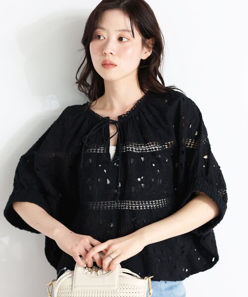 le.coeur blanc(ルクールブラン)の「TORRAZZO DONNAカットワークレースブラウス(シャツ/ブラウス・レディース・ブラック/ホワイト・38)」の16枚目の写真