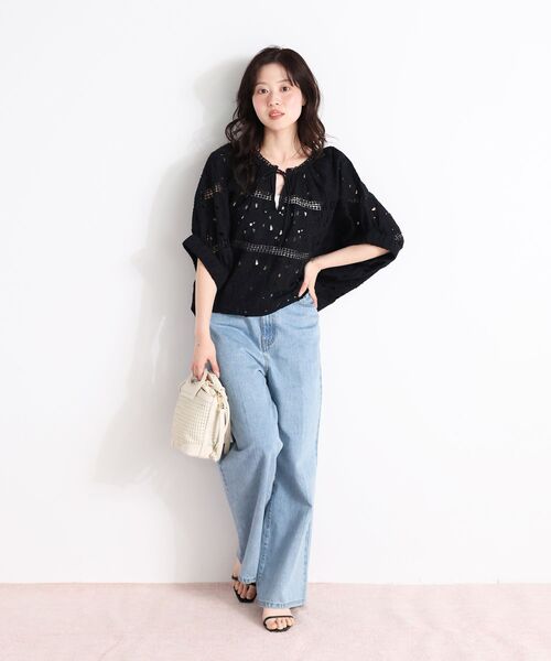 le.coeur blanc(ルクールブラン)の「TORRAZZO DONNAカットワークレースブラウス(シャツ/ブラウス・レディース・ブラック/ホワイト・38)」の21枚目の写真