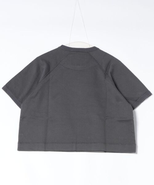 Vivienne Westwood(ヴィヴィアンウエストウッド)の「変形ワッフルラグランリラックスTシャツ(Tシャツ/カットソー・レディース・ブラック/ピンク/チャコールグレー・FREE)」の4枚目の写真