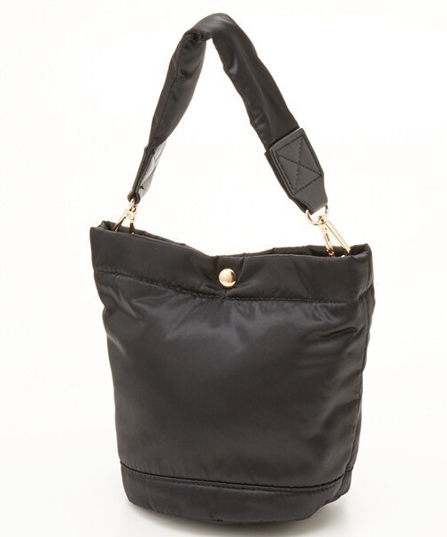 CACHELLIE(カシェリエ)の「NYLON BONDING 2WAY TOTE(ショルダーバッグ・レディース・グレー/ブラック/カーキ・FREE)」の4枚目の写真