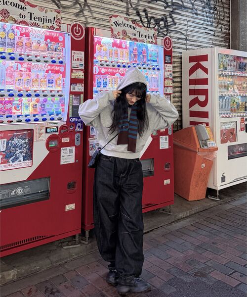 REBRENNER(リブレンナー)の「ベーシックオーバーサイズボリュームクロップフードパーカーグレー(パーカー・レディース・その他・LARGE/MEDIUM/SMALL)」の14枚目の写真