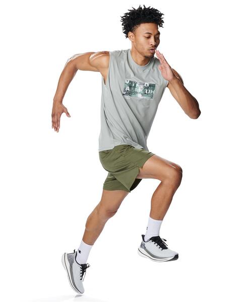 UNDER ARMOUR(アンダーアーマー)の「UAモチベート グラフィック スリーブレス シャツ(トレーニング/メンズ)(タンクトップ・メンズ・グレー系その他・M/L/XL/2XL/S/3XL)」の5枚目の写真