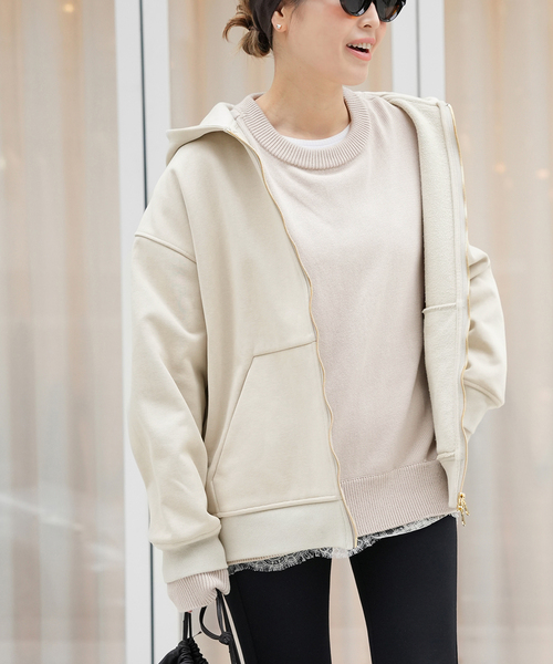 CALUX(キャラクス)の「CALUX フーディー(パーカー・レディース・ベージュ/チャコールグレー・FREE)」の13枚目の写真