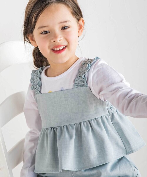 BeBe（ベベ）の「リネン調オックスブラウス+ロングパンツセットアップ(100~160cm)（セットアップ・キッズ・グリーン/ベージュ・130cm/150cm/140cm/120cm/110cm）」の3枚目の写真