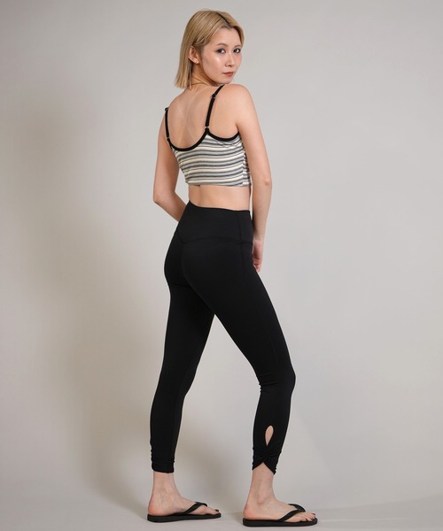 Ungrid(アングリッド)の「Ungrid/アングリッド ブラトップ リブ ボーダー パット付き 水陸両用 561101 UT(タンクトップ・レディース・ブラック/ブラウン・M/L)」の9枚目の写真