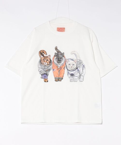 CORISCO(コリスコ)の「スペースアニマル柄TEE(M1)(Tシャツ/カットソー・メンズ・ブラック系1/グレー系1/グリーン系2/ダークグリーン系2/ピンク系2/ブルー系1/ダークグリーン系1/ピンク系1/キナリ/オートミール/グレー系2/ホワイト系1/ブルー系2/グリーン系1/ブラック系2/ホワイト系2・MEDIUM/X-LARGE/LARGE)」の21枚目の写真