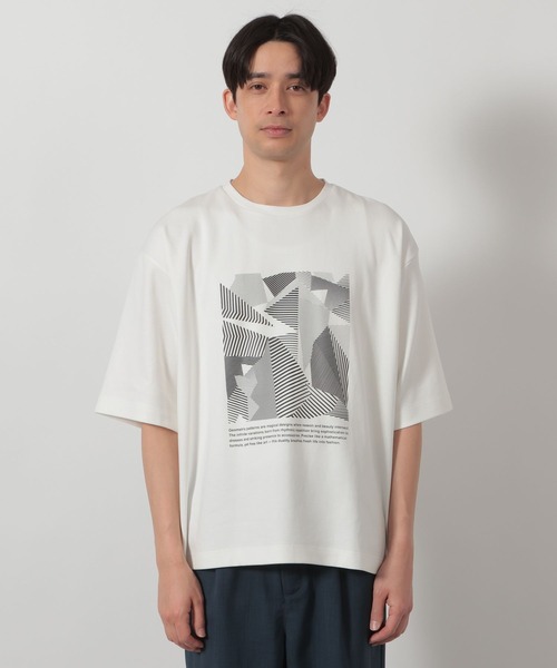 LAKOLE（ラコレ）の「幾何学プリントスムースT / 654133（Tシャツ/カットソー・メンズ・ブラック/ホワイト・MEDIUM/LARGE）」の4枚目の写真