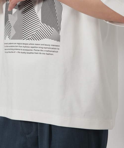 LAKOLE（ラコレ）の「幾何学プリントスムースT / 654133（Tシャツ/カットソー・メンズ・ブラック/ホワイト・MEDIUM/LARGE）」の9枚目の写真