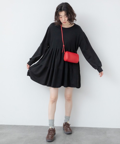 HEILIS(ヘイリス)の「ティアードカットワンピース / カットソー 長袖 ワンピース ミドル丈 膝丈 チュニック スエット スウェットライク ティアード 夏服 春服 秋服 韓国 無地 シンプル ノームコア カジュアル レイヤード シティガール マタニティ(ワンピース・レディース・グレー/ブラック・FREE)」の6枚目の写真