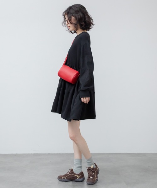 HEILIS(ヘイリス)の「ティアードカットワンピース / カットソー 長袖 ワンピース ミドル丈 膝丈 チュニック スエット スウェットライク ティアード 夏服 春服 秋服 韓国 無地 シンプル ノームコア カジュアル レイヤード シティガール マタニティ(ワンピース・レディース・グレー/ブラック・FREE)」の7枚目の写真