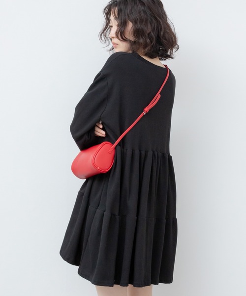 HEILIS(ヘイリス)の「ティアードカットワンピース / カットソー 長袖 ワンピース ミドル丈 膝丈 チュニック スエット スウェットライク ティアード 夏服 春服 秋服 韓国 無地 シンプル ノームコア カジュアル レイヤード シティガール マタニティ(ワンピース・レディース・グレー/ブラック・FREE)」の4枚目の写真