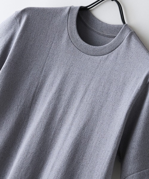 HANES(ヘインズ)の「【HANES/ヘインズ】【汗染みが目立ちにくい】MOKU 7.0オンス クルーネックTシャツ 究極の杢グレー 透けない厚手(Tシャツ/カットソー・メンズ・杢グレー・MEDIUM/X-LARGE/SMALL/LARGE)」の4枚目の写真