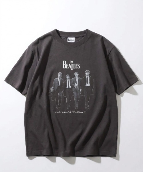 The Beatles(ザビートルズ)の「2026SS The Beatles/ビートルズ フォトプリント フロント/バック 半袖Tシャツ レディース メンズ(Tシャツ/カットソー・メンズ・ホワイト/チャコール・L/LL/M)」の4枚目の写真