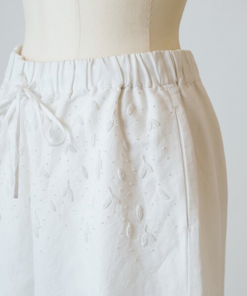 LIVETART（リヴェタート）の「刺繍イージーパンツ（その他パンツ・レディース・ホワイト/ブラック・FREE）」の21枚目の写真